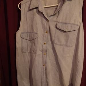 Vintage jean sleeveless. Button up shirt